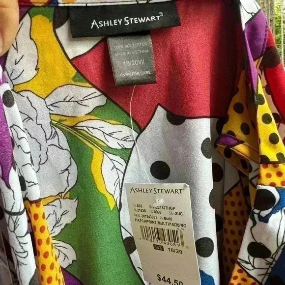 Ashley Stewart Sz 18/20W Butterfly Peekaboo Sleeves Layered Multi Color Top NWT - Picture 3 of 8